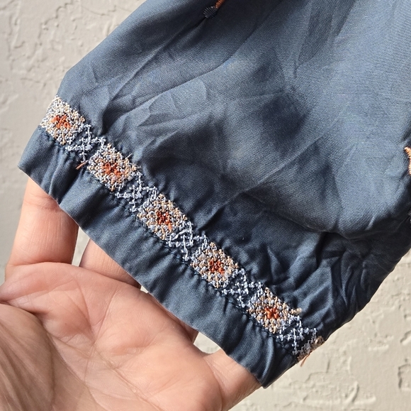Sundance Floral Boho Silk Like Cordelia Tunic Embroidered Blue Blouse small - Picture 10 of 10